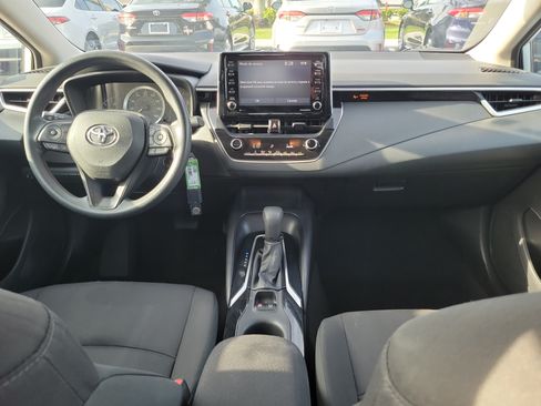 Used 2021 Toyota Corolla LE FWD image 16