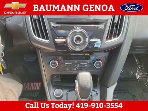 Used 2018 Ford Focus SEL FWD image 17