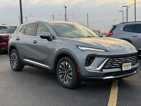 New 2026 Buick Envision Preferred image 2