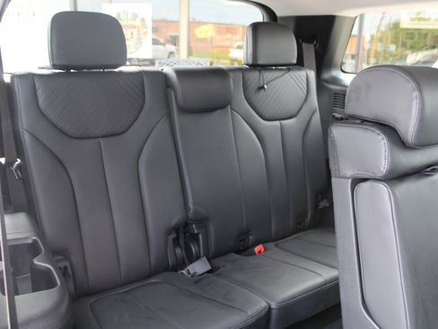 Used 2025 Hyundai Palisade SEL FWD image 22