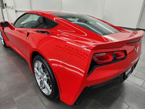 Used 2016 Chevrolet Corvette Stingray Coupe image 6