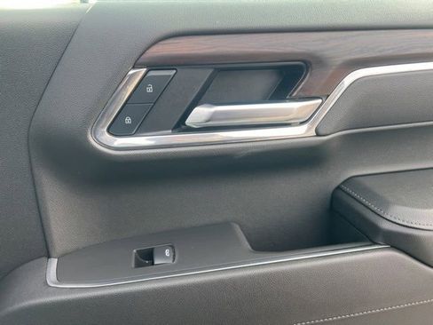 Used 2025 GMC Sierra 1500 SLT image 33