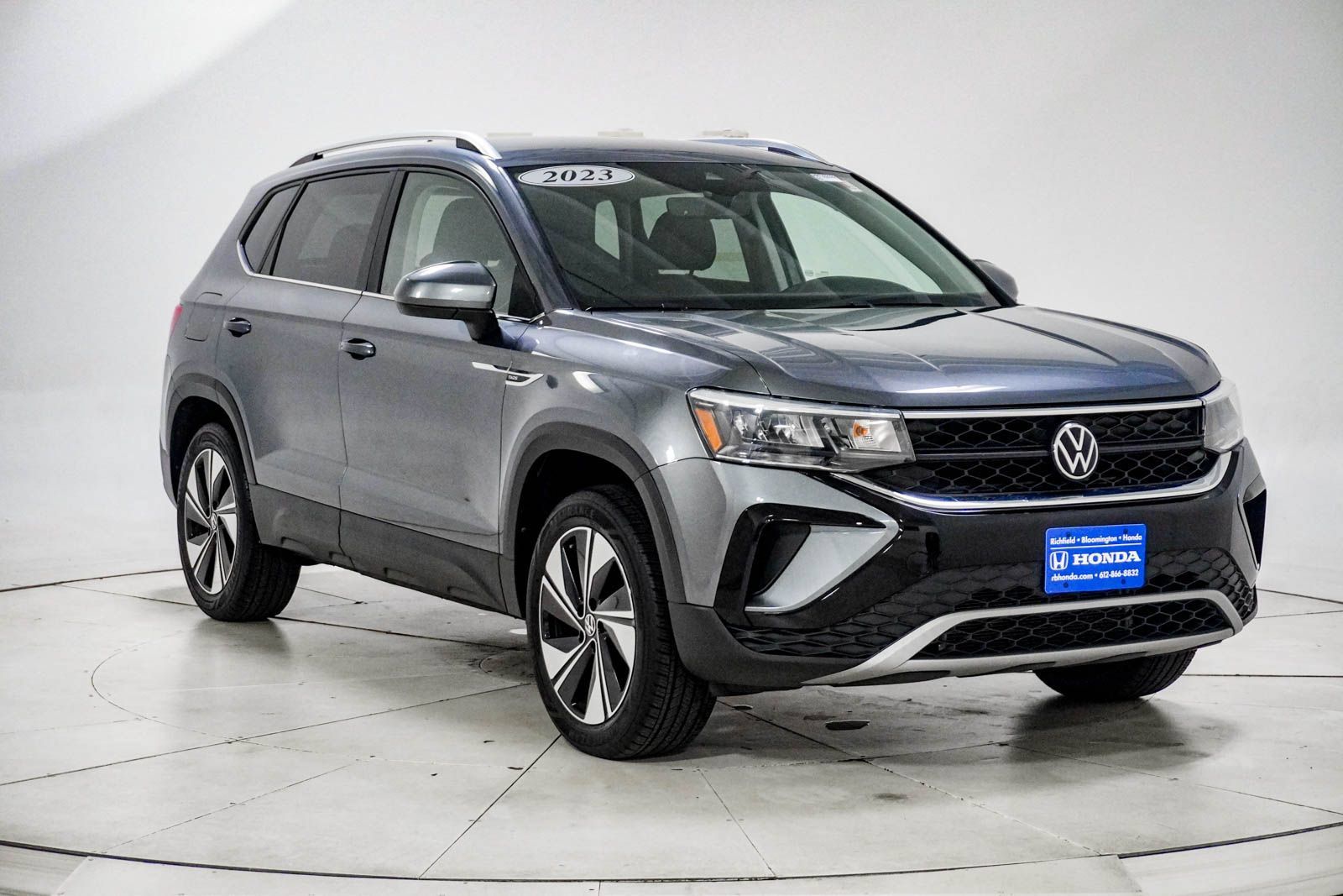 Used 2023 Volkswagen Taos SE AWD/4WD image 12