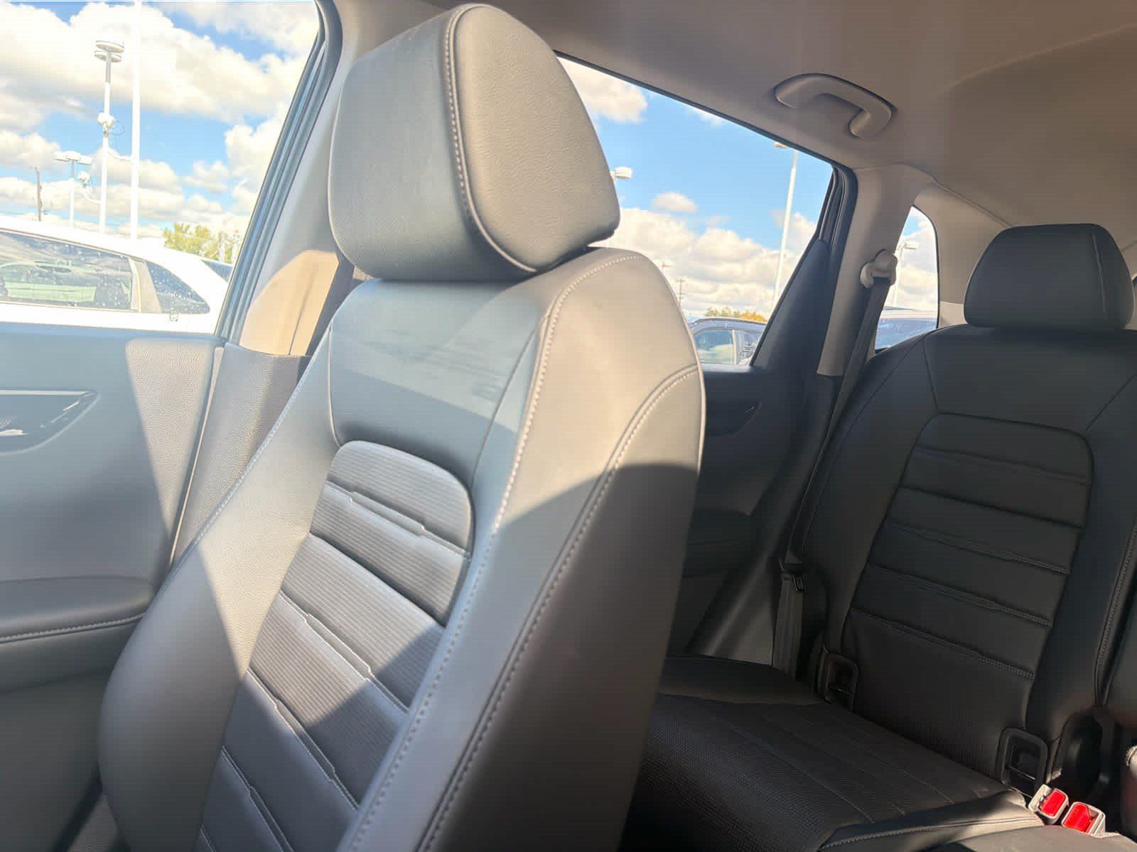 Used 2026 Honda CR-V EX-L image 3