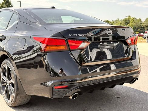 Used 2024 Nissan Altima 2.5 SR FWD image 5