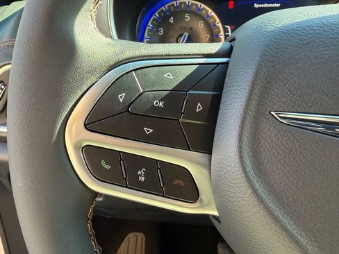 New 2026 Chrysler Pacifica Pinnacle FWD image 19