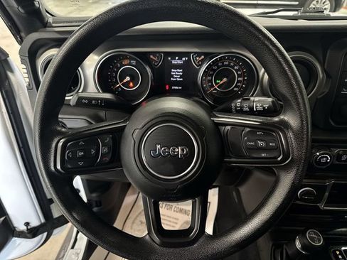 Used 2021 Jeep Wrangler Sport AWD/4WD image 14
