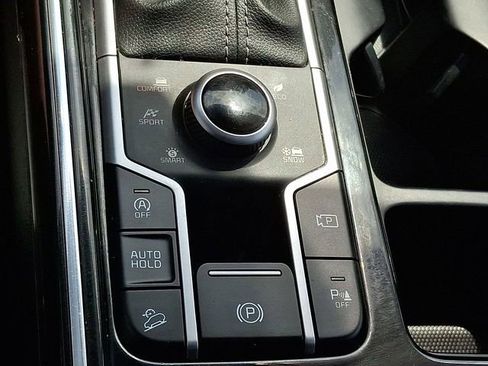Certified 2023 Kia Sorento SX AWD/4WD image 25
