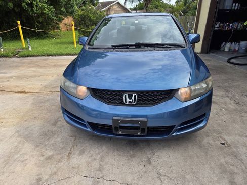 Used 2010 Honda Civic LX image 2