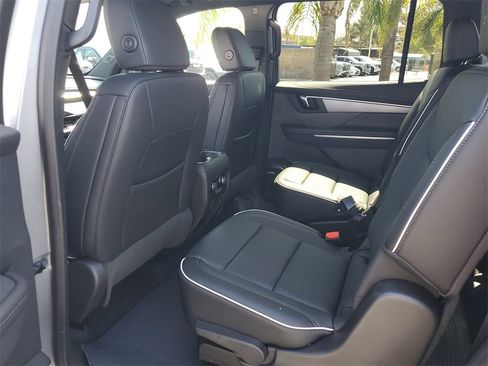 New 2026 Buick Enclave Sport Touring w/ Power Package image 9