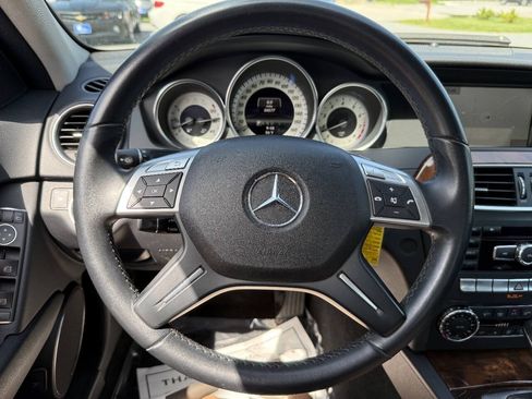Used 2013 Mercedes-Benz C 300 4MATIC Sedan image 25