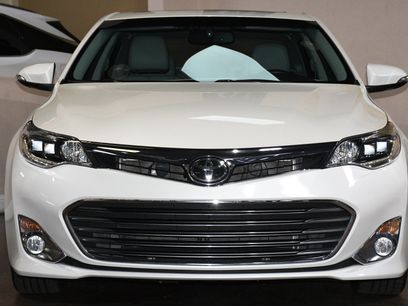 Used 2013 Toyota Avalon Limited w/ Technology Pkg