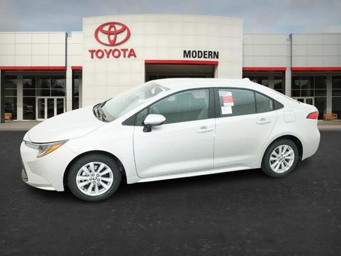 New 2026 Toyota Corolla LE image 8