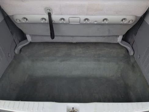 Used 2004 Nissan Quest SL w/ (SEA) Seat Pkg FWD image 32