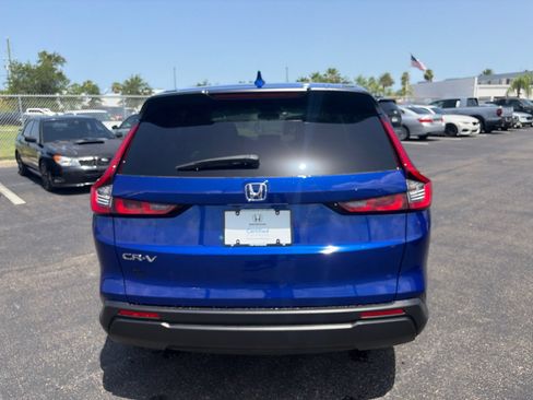 Used 2025 Honda CR-V EX image 6