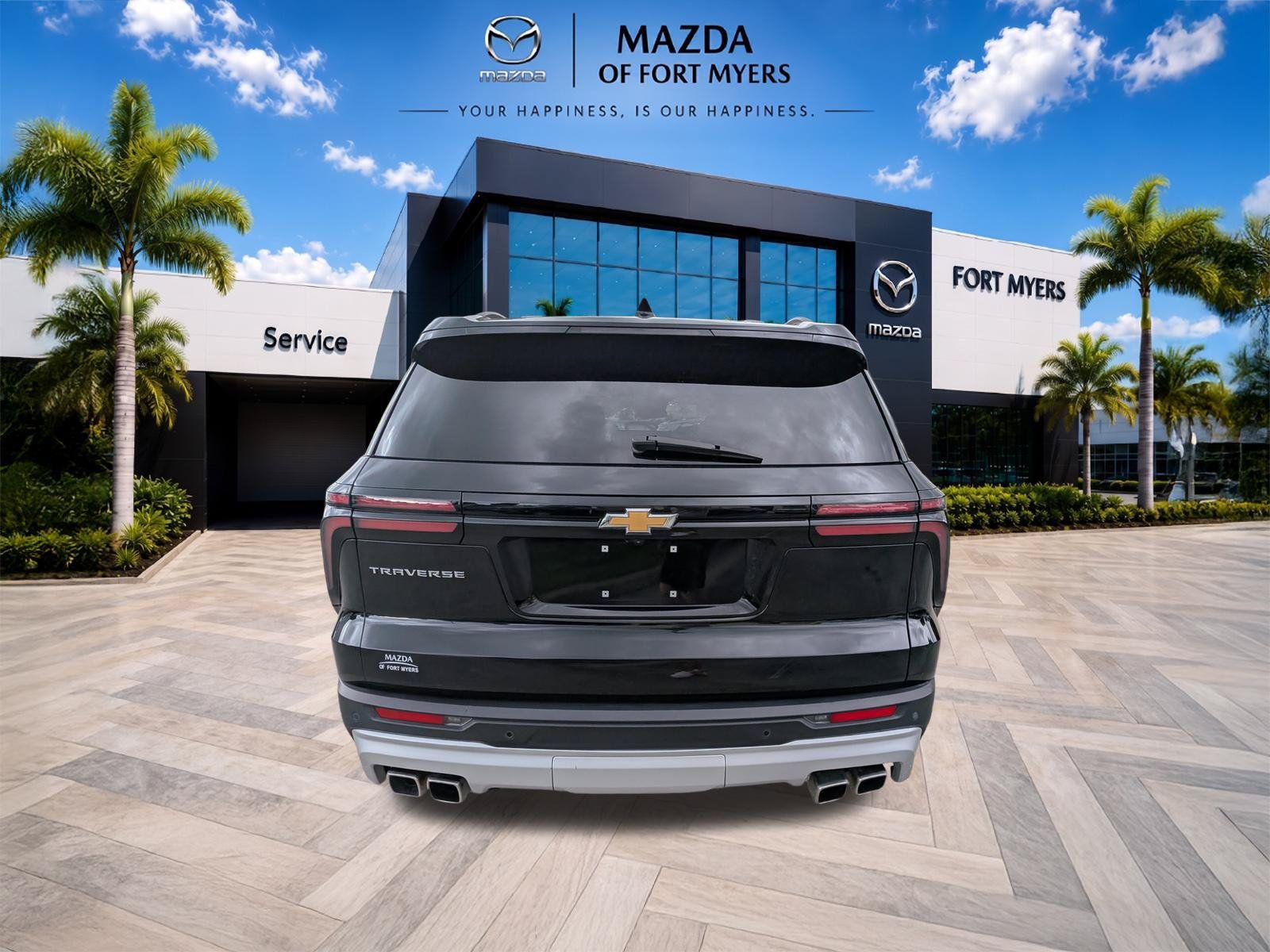 Used 2024 Chevrolet Traverse LT FWD image 5