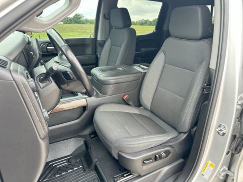Used 2020 Chevrolet Silverado 1500 LT Trail Boss AWD/4WD image 11