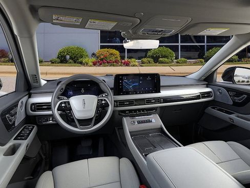 New 2025 Lincoln Aviator Reserve w/ Equipment Group 201A image 9