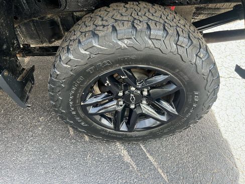 Used 2019 Chevrolet Silverado 1500 Custom Trail Boss w/ Custom Convenience Package image 22