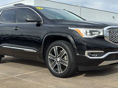 Used 2017 GMC Acadia Denali w/ Technology Package image 1