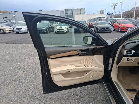 Used 2011 Audi A8 L 4.2 image 12