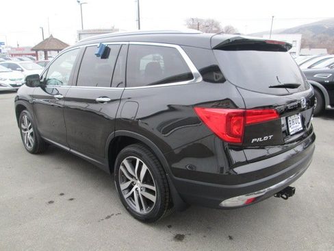 Used 2018 Honda Pilot Touring image 4