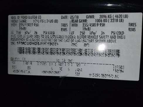 Used 2018 Ford Escape SEL w/ SEL Sport Appearance Package image 33