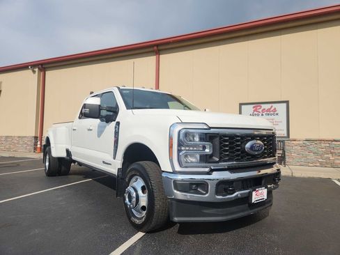 Used 2023 Ford F350 Lariat w/ Lariat Ultimate Package image 3