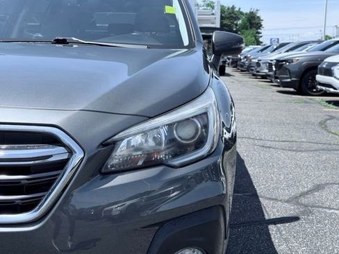Used 2019 Subaru Outback 2.5i Premium AWD/4WD image 3