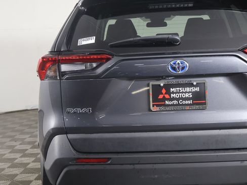 Used 2024 Toyota RAV4 LE AWD/4WD image 12