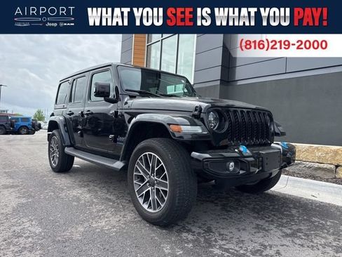 Used 2023 Jeep Wrangler Unlimited Sahara AWD/4WD image 1
