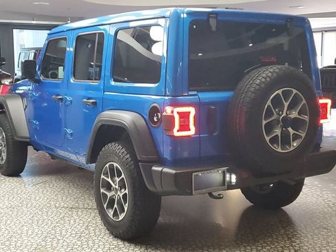 Used 2025 Jeep Wrangler Unlimited Sport AWD/4WD image 5