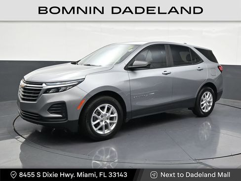 Used 2023 Chevrolet Equinox LS FWD image 1