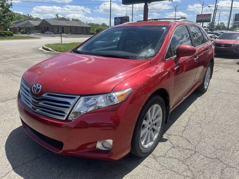 Used 2011 Toyota Venza image 2