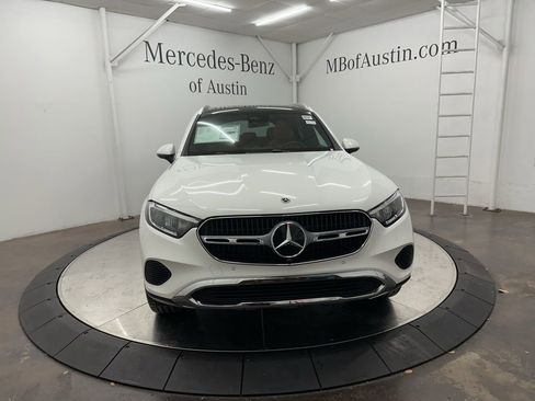 New 2026 Mercedes-Benz GLC 300 GLC 300 image 2