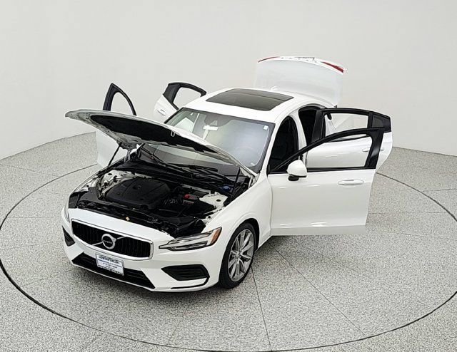 Used 2020 Volvo S60 T5 Momentum FWD image 21