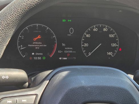 Used 2025 Honda HR-V LX image 11