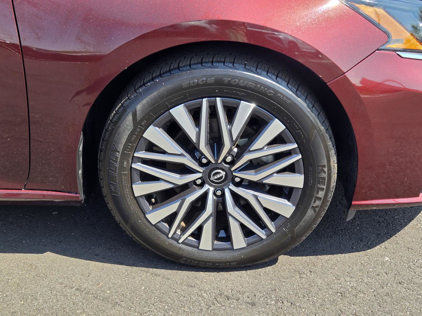 Used 2025 Nissan Altima 2.5 SV FWD image 7