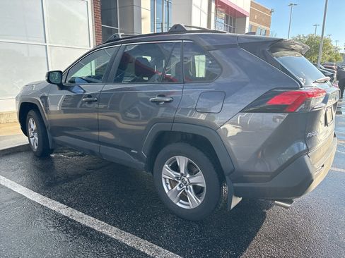 Used 2025 Toyota RAV4 XLE image 7