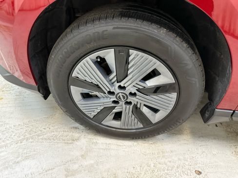 Certified 2025 Nissan Murano SL w/ Cargo Package AWD/4WD image 12