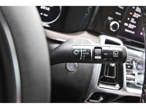 Used 2023 Kia Sorento SX Prestige image 21