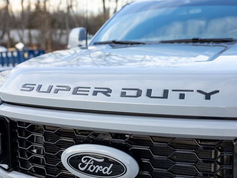 Used 2025 Ford F450 Platinum image 23