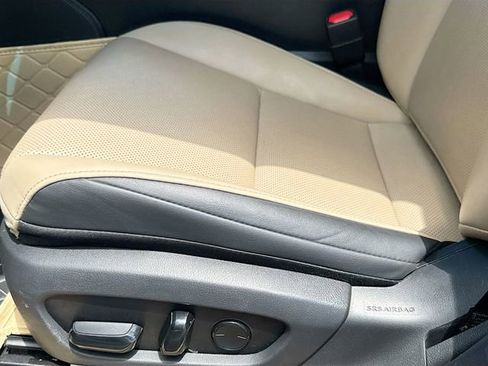 Used 2021 Lexus ES 300h w/ Premium Package FWD image 25