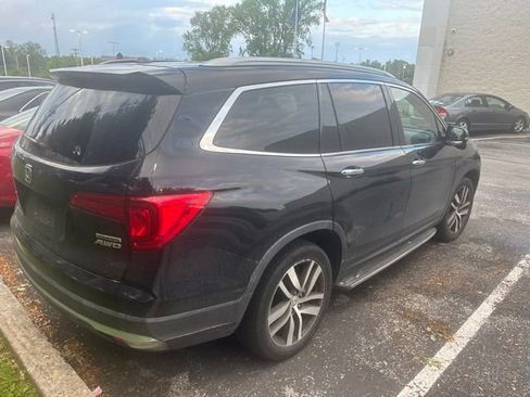 Used 2018 Honda Pilot Touring image 4