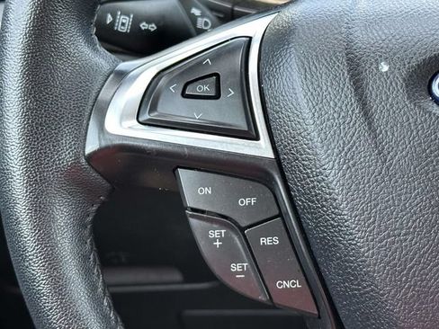 Used 2024 Ford Edge SEL AWD/4WD image 10