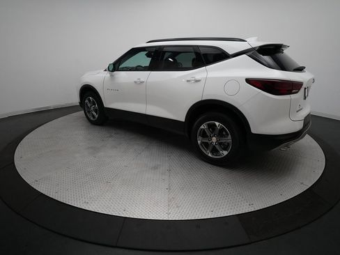 Certified 2024 Chevrolet Blazer LT w/ Convenience Package image 12