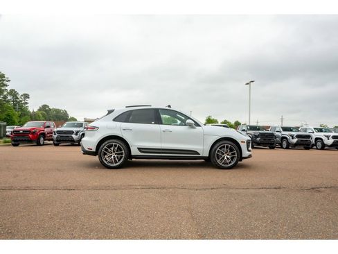 Used 2023 Porsche Macan Turbo AWD/4WD image 4