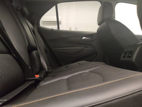 Used 2021 Chevrolet Equinox Premier FWD image 19