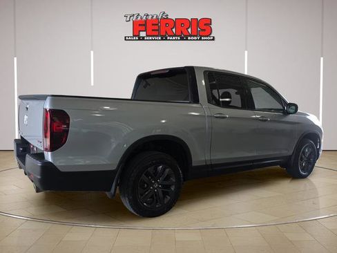 Used 2023 Honda Ridgeline Sport image 5