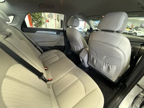 Used 2016 Hyundai Sonata SE FWD image 21